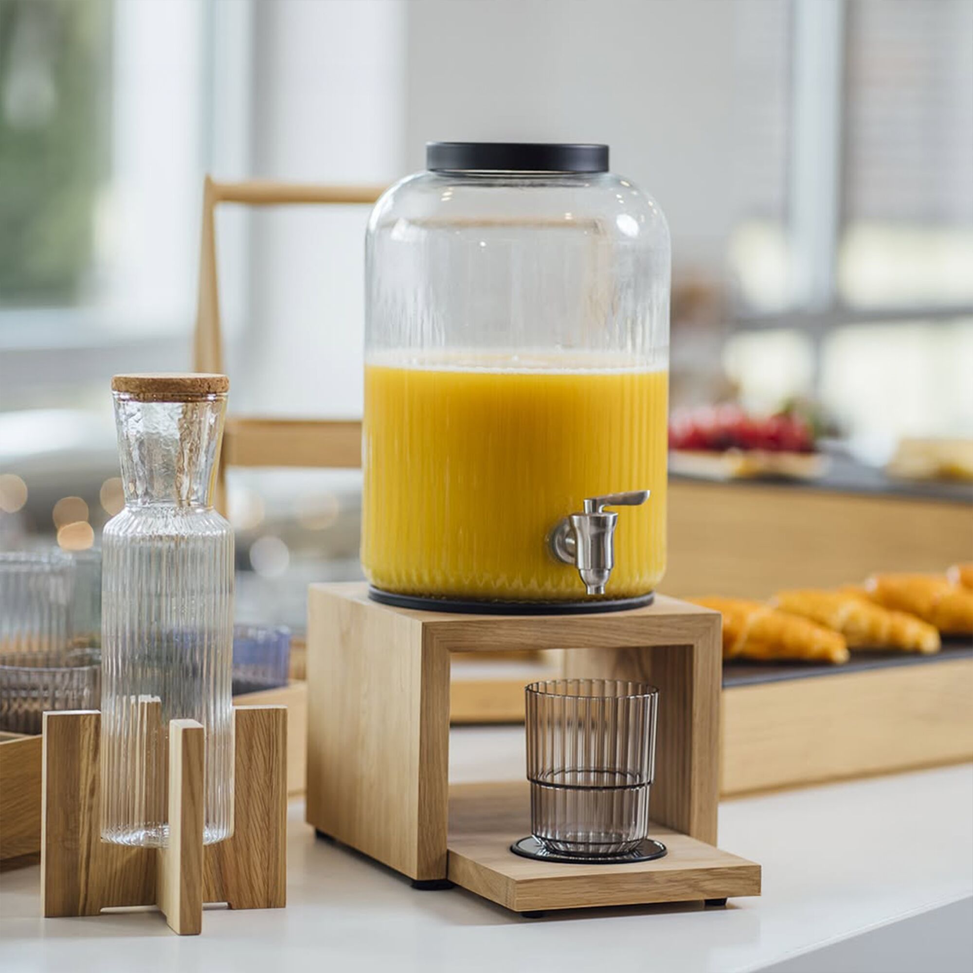 Getränkespender - VALO - 2-teiliges Set - Glasbehälter mit Zapfhahn - 7 Liter - inkl. Standfuß