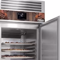 Szafa chłodnicza do czekolady PREMIUM – stal nierdzewna – GN 2/1 – 700 L – z 1 drzwiami