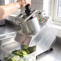 Sjeckalica povrća (električna) - 750 W - Ø 170 mm ulaznog lijevka - uklj. 5 diskova za rezanje/ribanje