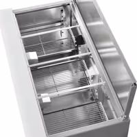 Stół chłodniczy sałatkowy ECO – 1368 mm – z 3 drzwiami – z otworem na 4x GN 1/1 i pokrywą ze stali nierdzewnej