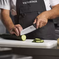 VICTORINOX | FIBROX - Santoku nož sa udubljenim rubom - Oštrica: 170 mm