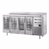 Stół chłodniczy barowy do napojów Premium PLUS – 2450 x 600 mm – z 4 drzwiami szklanymi, 2 szufladami i rantem
