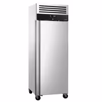 Ceptuvju ledusskapis no nerūsējošā tērauda PREMIUM - EN 600x800 mm - 740 mm - 612 l - +2/+8 °C - ar 1 durvis - Ventilējama dzesēšana, automātiska atkausēšana, iekšējais apgaismojums, R290, klimata klase 4 - melna fronte