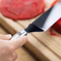 ZWILLING | Angled Palette Knife – 410 mm - Seamless Stainless Design