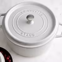 STAUB | Cocotte Round Enamelled Cast Iron Casserole Dish – Ø 180 mm – White Truffle