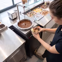 Commercial Chocolate Tempering Machine – 11kg – digital – with Foot Pedal
