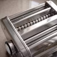 Commercial Electric Pasta Machine – Stainless Steel – 7-Level Dough Thickness Adjustment