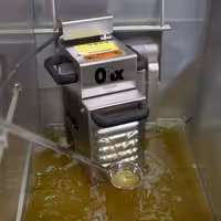 OLIX | M Prijenosni filter ulja za prženje - 60 litara/minuta - Za friteze od maks. 20 litara