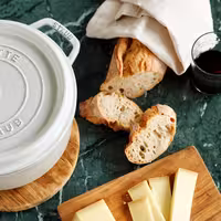 STAUB | LA COCOTTE - Duboki cocotte - Ø 240 mm - Lijevano željezo - Bijeli tartuf 