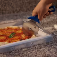 Radełko do pizzy – karbowane