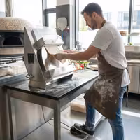 Commercial Pizza Dough Roller - for 260–400mm pizza dough - 375W - Dough thickness 0.5 to 5.5mm