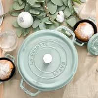 STAUB | Cocotte Round Enamelled Cast Iron Casserole Dish – Ø 220 mm