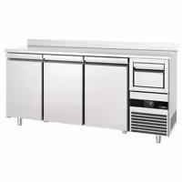 Stół chłodniczy barowy do napojów PREMIUM – 2130 x 600 mm – z 3 drzwiami, rantem i odbijakiem do kawy