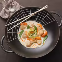STAUB | SPECIALITIES - Woks ar stikla vāku - Ø 370mm - čuguns - melns