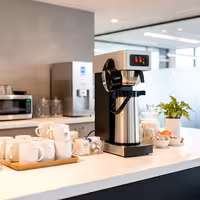 Commercial Filter Coffee Machine - 2.2L - 1.9 kW - with Manual Fill - incl. Pump Action Airpot