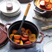 STAUB | LA COCOTTE - Cocotte - Ø 240 mm - Lijevano željezo - Crvena boja grenadine