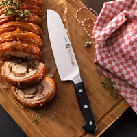 ZWILLING | PRO - Santoku - Oštrica: 180 mm