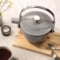 STAUB | Cast Iron Teapot 1.1 L – Graphite Grey - Induction, Grill & Oven