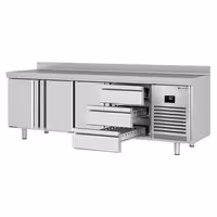 Rashladni pult PREMIUM PLUS - 2452x700 mm - 625 l - Ventilirano hlađenje - s 3 vrata - s 3 ladica - Podignuti rub