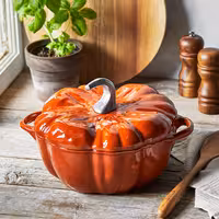 STAUB | Pumpkin Cocotte Enamelled Cast Iron Casserole Dish – Ø 240 mm – Cinnamon