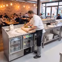 Pizzakühltisch PREMIUM - 1400x700mm - mit 3 Glastüren