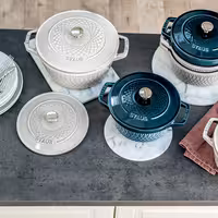 STAUB | LA COCOTTE - Cocotte - Ø 240 mm - Lijevano željezo - Boja bijelog tartufa 