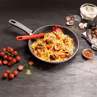 ZWILLING | Pasta Spoon – Red Silicone, Heat‑Resistant to 230°C - 290 mm - Non‑Slip Grip
