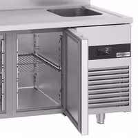 Rashladni pult PREMIUM - 1900x700 mm - 420 l - Ventilirano hlađenje - s 3 vrata - s 1 korita - Leđni podignuti rub
