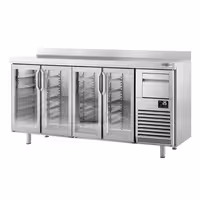 Stół chłodniczy barowy do napojów Premium PLUS – 2450 x 600 mm – z 4 drzwiami szklanymi, rantem i odbijakiem do kawy