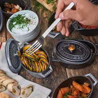 STAUB | Cocotte Oval Enamelled Cast Iron Casserole Dish – 230 mm Oval – Graphite Grey