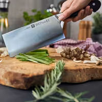 ZWILLING | PRO - Faca de cozinha chinesa - Lâmina: 180mm