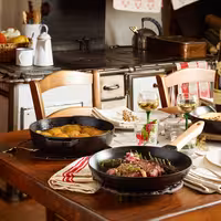 STAUB| Round Bare Cast Iron Skillet Frying Pan with Pour Spouts – Smooth Base - Black