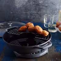 STAUB | SPECIALITIES - Wok sa staklenim poklopcem - Ø 300 mm - Liveno željezo - Grafitno siva