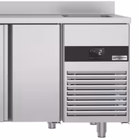 Rashladni pult PREMIUM - 2360x720 mm - 540 l - Ventilirano hlađenje - s 4 vrata - s 1 korita - Leđni podignuti rub