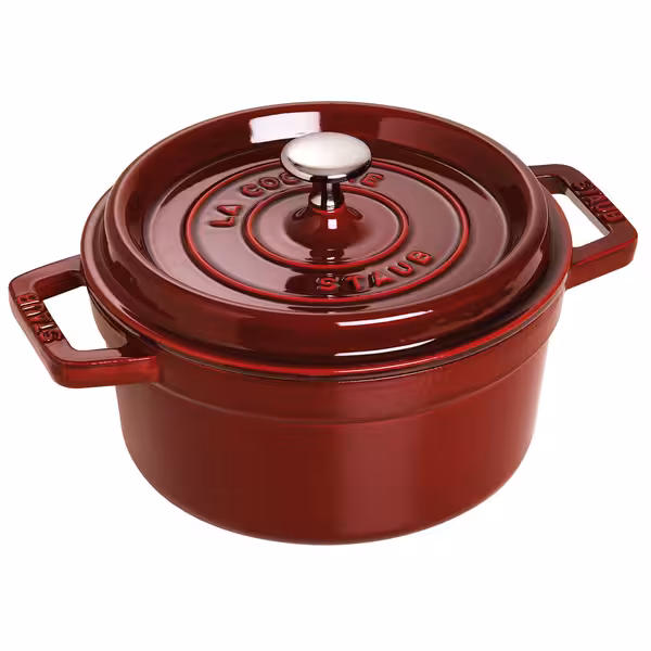 STAUB | Cocotte Round Enamelled Cast Iron Casserole Dish – Ø 180 mm – Grenadine Red