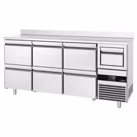 Stół chłodniczy barowy do napojów PREMIUM – 2130 x 600 mm – z 6 szufladami 1/2, rantem i odbijakiem do kawy