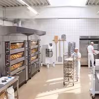 Inox kolica s vodilicama za pekarske plehove - za 15 plehova 600x400 mm - kotači Ø 125 mm (2 s kočnicom)