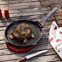 STAUB | Pure Grill Round Cast Iron Grill Pan – Ø28 cm - Black - Spout & Folding Silicone Handle