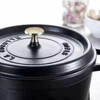 STAUB | Gumb - Okrugli - 40 mm - Mesing