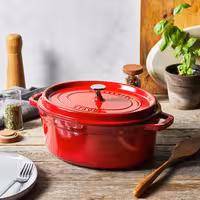 STAUB | Cocotte Oval Enamelled Cast Iron Casserole Dish – 230 mm Oval – Cherry Red