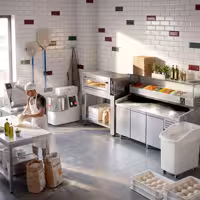 Table réfrigérée à pizza ECO - 2000 x 800 mm - avec 3 portes - incl. vitrine réfrigérée - 9 x GN 1/3