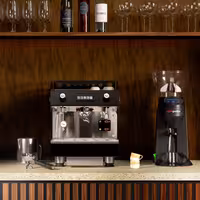 Profesyonel Espresso Kahve Makinesi - 1 Gruplu - Manuel - dahil Ön Demleme (Preinfusion) Sistemi & 1 Buhar Kolu - Tall Cup
