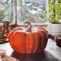 STAUB | Pumpkin Cocotte Enamelled Cast Iron Casserole Dish – Ø 240 mm – Cinnamon