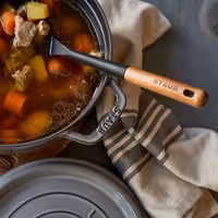 STAUB | Cocotte Round Enamelled Cast Iron Casserole Dish – Ø 180 mm – Graphite Grey