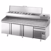 Stół chłodniczy do pizzy Premium PLUS – 2305 x 800 mm – z 3 drzwiami i 1 szufladą – wraz z witryną chłodniczą – 10 pojemników GN 1/3