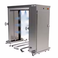 Urządzenie do dezynfekcji wózków sklepowych – stal nierdzewna – 1830 x 850 x 1640 mm – 50 W – z dyszami górnymi i bocznymi
