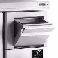 Stół chłodniczy barowy do napojów Premium PLUS – 1470 x 600 mm – z 2 drzwiami, rantem i odbijakiem do kawy