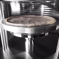 Preša za tijesto za pizzu - za pizze do Ø 45 cm - za 100–500 g tijesta - grijane ploče - termostat do 160 °C