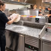 Stół chłodniczy do pizzy PREMIUM - 1500x800mm - z blatem granitowym - 2‑drzwiowy - z nadstawką chłodniczą - 7x GN 1/4