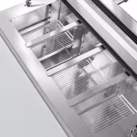 Pult za pripremu salate PREMIUM - 1365 mm - 3 vrata - s ugradnim ležištem za 7x GN 1/3 i stakleni poklopac